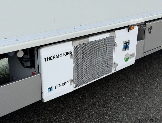Koelwagen VOLVO FH 13.460 I-PARK COOL THEMO KING UT-800 VAN BEUR