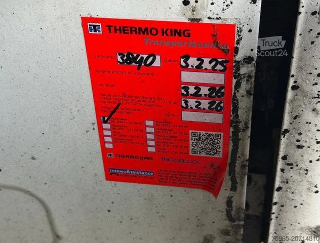 Koelwagen VOLVO FH 13.460 I-PARK COOL THEMO KING UT-800 VAN BEUR