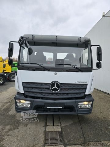 Driezijdige kipper bestelwagen MERCEDES-BENZ 818 K Atego Meiller 2xAHK Klima Euro6E
