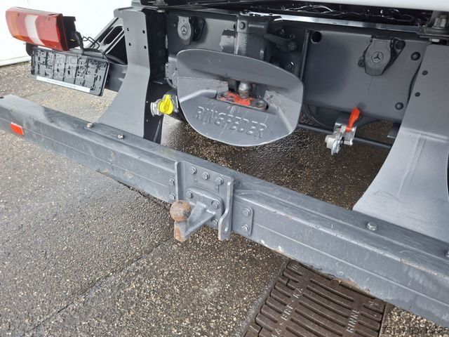 Driezijdige kipper bestelwagen MERCEDES-BENZ 818 K Atego Meiller AHK Klima Euro6E