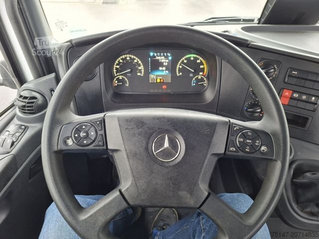 Driezijdige kipper bestelwagen MERCEDES-BENZ 818 K Atego Meiller AHK Klima Euro6E