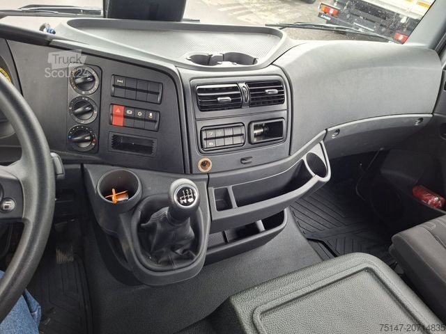 Driezijdige kipper bestelwagen MERCEDES-BENZ 818 K Atego Meiller AHK Klima Euro6E