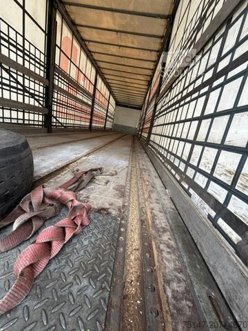 Auflieger mit Pritsche & Plane SCHMITZ CARGOBULL 3-Achs Auflieger Schiebeplane Edscha Joloda