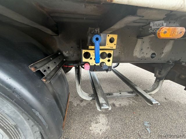 Auflieger mit Pritsche & Plane SCHMITZ CARGOBULL 3-Achs Auflieger Schiebeplane Edscha Joloda