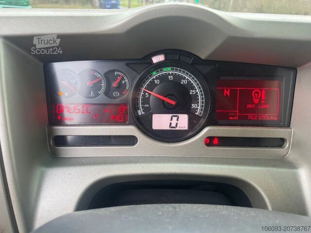 Standard-SZM Renault Premium 440 New tacho