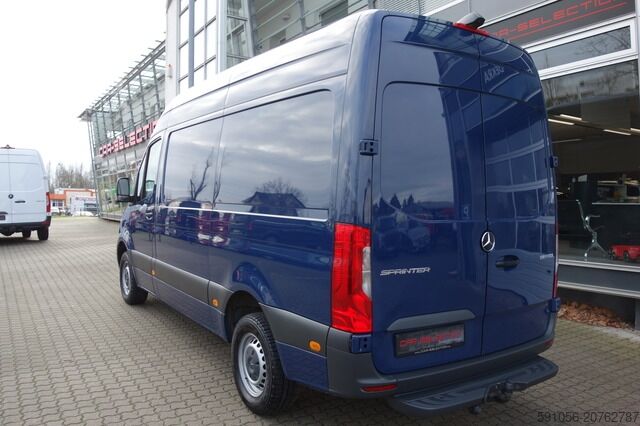 Slēgtais furgons mercedes-benz Sprinter 319 CDI V6 L2H2 STDHZG/AHK/KAM/SITZHZG