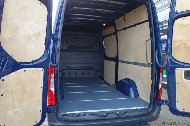 Slēgtais furgons mercedes-benz Sprinter 319 CDI V6 L2H2 STDHZG/AHK/KAM/SITZHZG