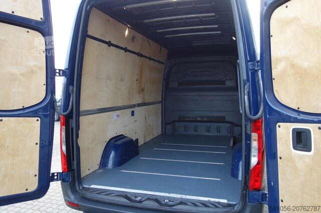 Slēgtais furgons mercedes-benz Sprinter 319 CDI V6 L2H2 STDHZG/AHK/KAM/SITZHZG