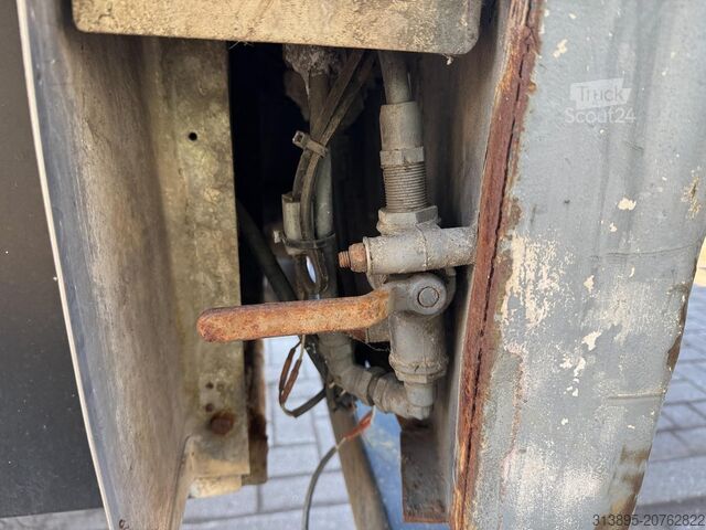 Liellopu pārvadāšana Renault Premium 410.26, Chicken, Hühner, Kippen, Galinhas