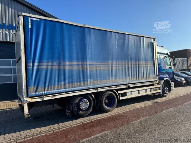 Liellopu pārvadāšana Renault Premium 410.26, Chicken, Hühner, Kippen, Galinhas