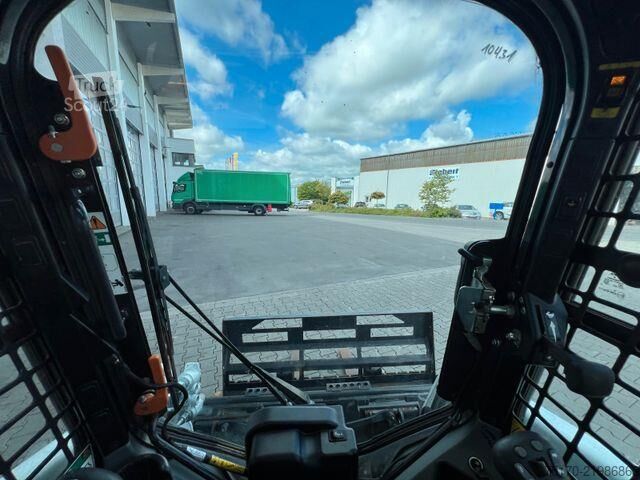Nivelačný stroj Bobcat S450 / nur 131h !! / Gabel / Schaufel
