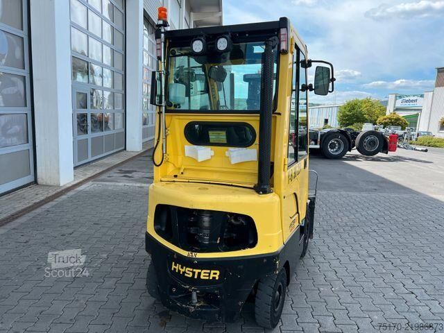 възможен мотокар Hyster H1.6 FT / Verstellgerät / HH: 4.45m / nur 812h