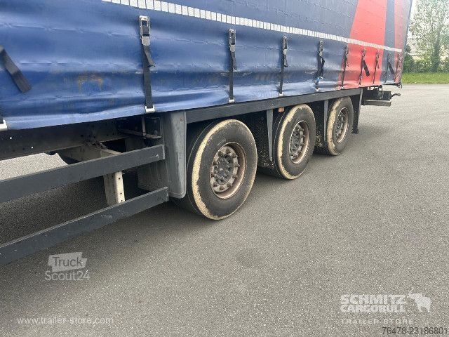 Otevřený návěs s plachtou Schmitz Cargobull Curtainsider Mega