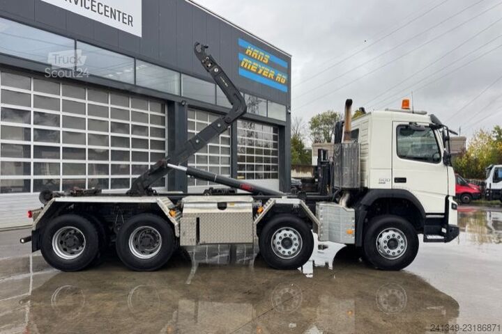 شاحنة قلّابة بذراع تحميل متحرك VOLVO FMX-500 8x4 Abrollkipper