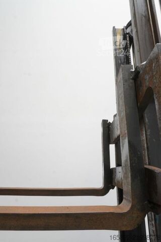 Heftruck Linde H 25 D 1202