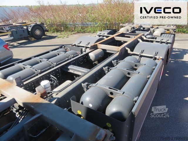 Камион със сменяема надстройка IVECO AS260S46Y/FS CM CNG