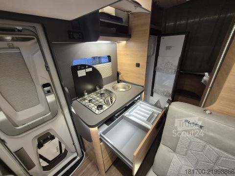 Półzintegrowany kamper Knaus L!VE WAVE 650 MEG Black Selection *TraumMobil*Autark e*