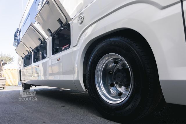 Integrovaný obytný vůz MORELO Empire Liner 110 GSB mit PKW-Garage