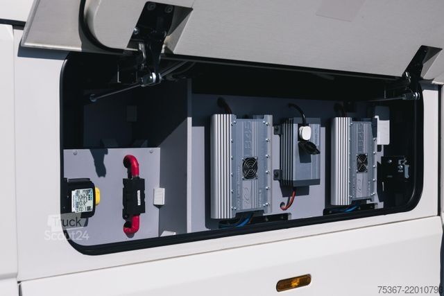 Integrovaný obytný vůz MORELO Empire Liner 110 GSB mit PKW-Garage
