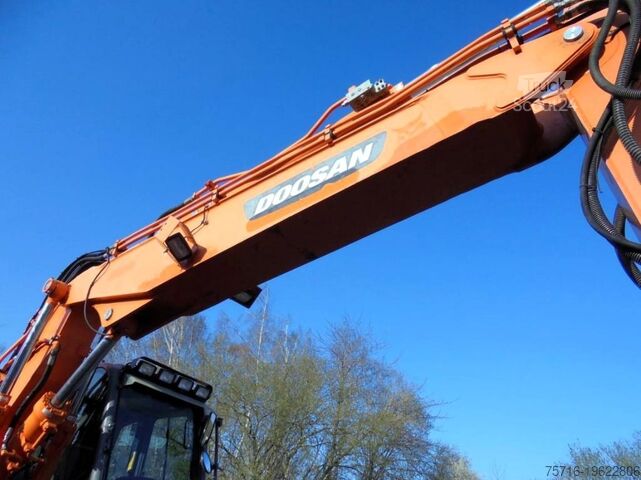 Radbagger Doosan DX 160 W