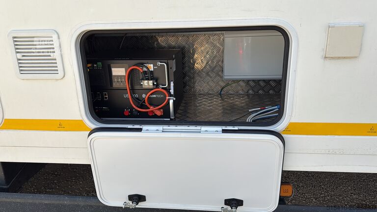 Camper truck MAN TGL 8180