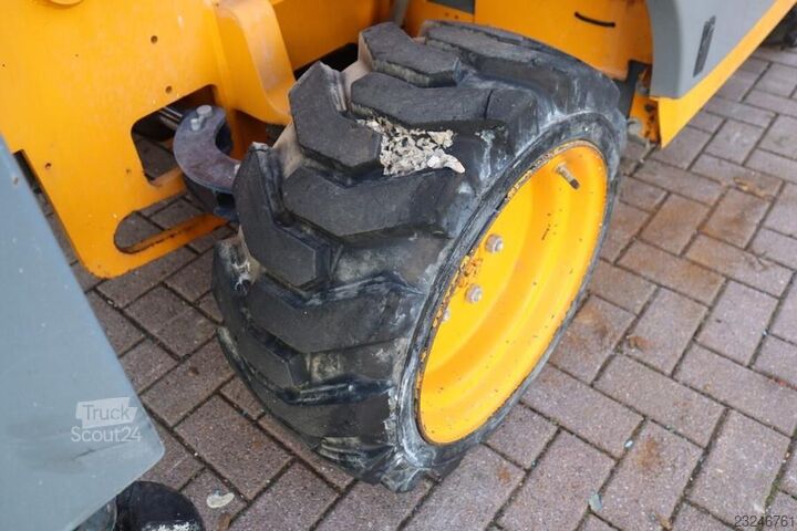 Haulotte Compact 12DX Diesel, transmission intégrale 4x4, hauteur de travail 12 m Haulotte Compact 12DX Diesel, 4x4 Drive, 12m Working Height