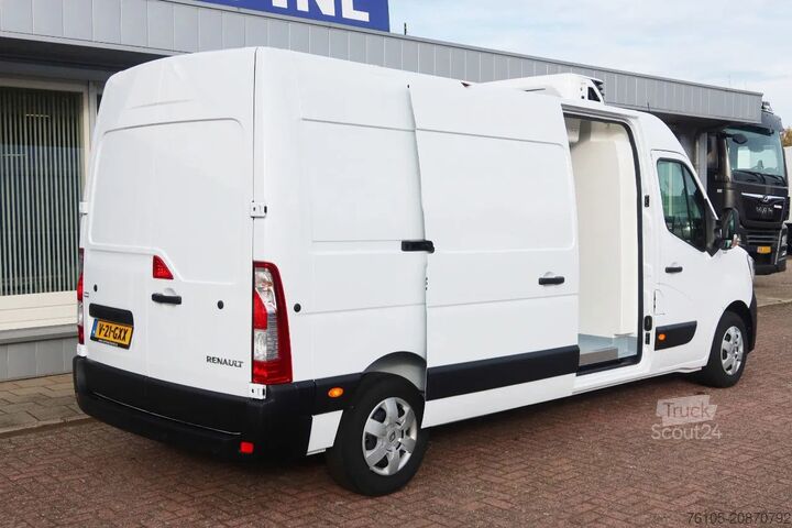 Refrigerated/freezer transport (delivery van) Renault Master Carrier Xarios 350 Koel/vries + verwarme...