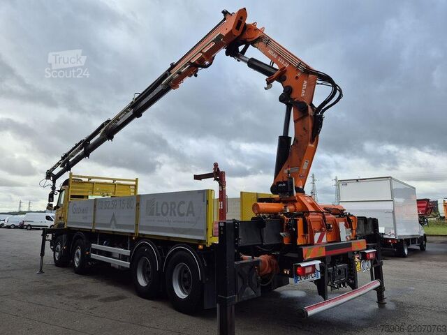 Platós teherautó Volvo FMX