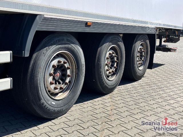 Рефрижераторний напівпричіп Lamberet LAMBERET SR2L FRIGO CARRIER MULTI TEMP TAIL-L