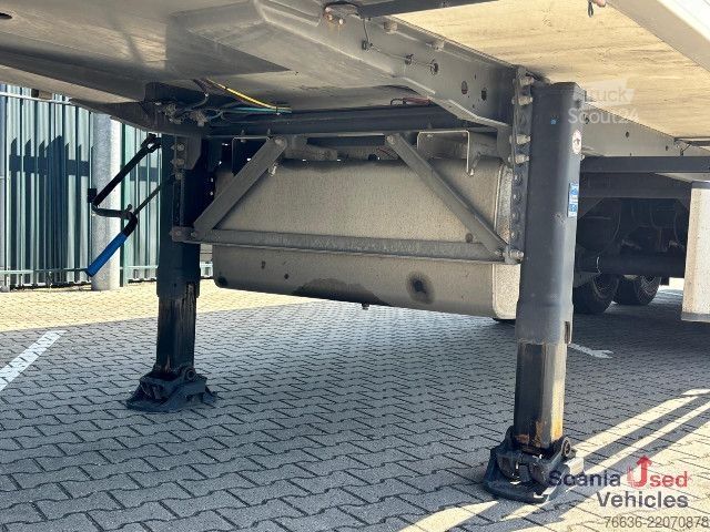 Рефрижераторний напівпричіп Lamberet LAMBERET SR2L FRIGO CARRIER MULTI TEMP TAIL-L