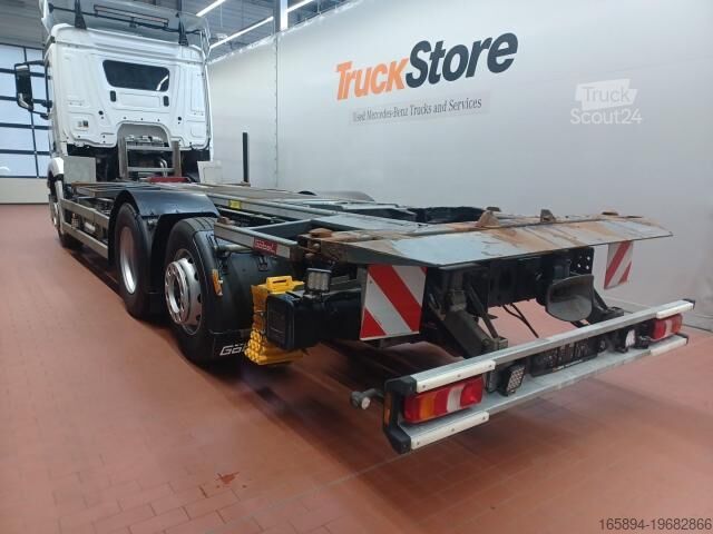 Camión con caja móvil Mercedes-Benz Antos 2543 WIESEL BDF Hubrahmen