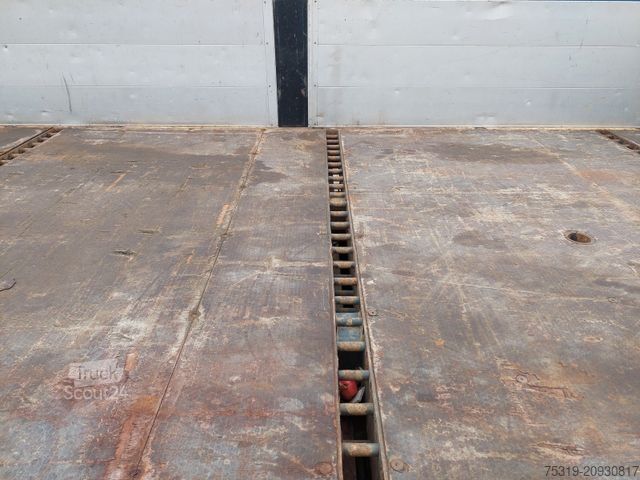 Tovornjak s ploščadjo MERCEDES-BENZ Arocs 2640 6X2 + Hiab XS 477 Hipro