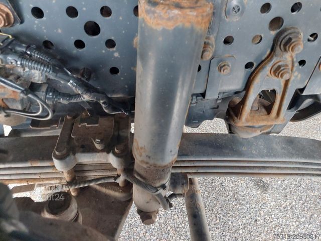 Tovornjak s ploščadjo MERCEDES-BENZ Arocs 2640 6X2 + Hiab XS 477 Hipro