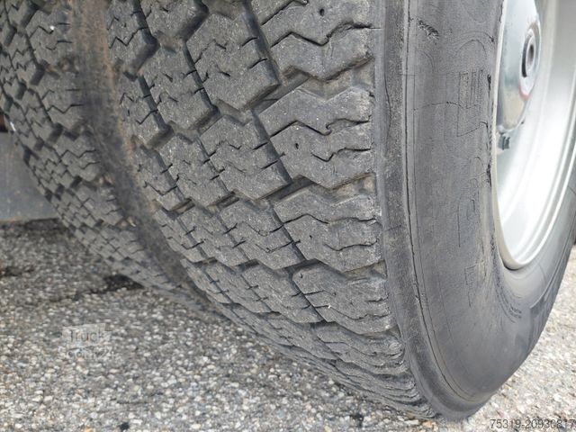 Tovornjak s ploščadjo MERCEDES-BENZ Arocs 2640 6X2 + Hiab XS 477 Hipro