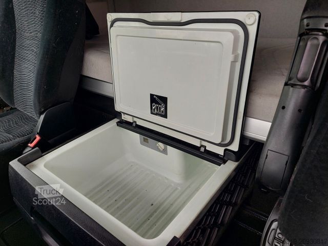 Tovornjak s ploščadjo MERCEDES-BENZ Arocs 2640 6X2 + Hiab XS 477 Hipro