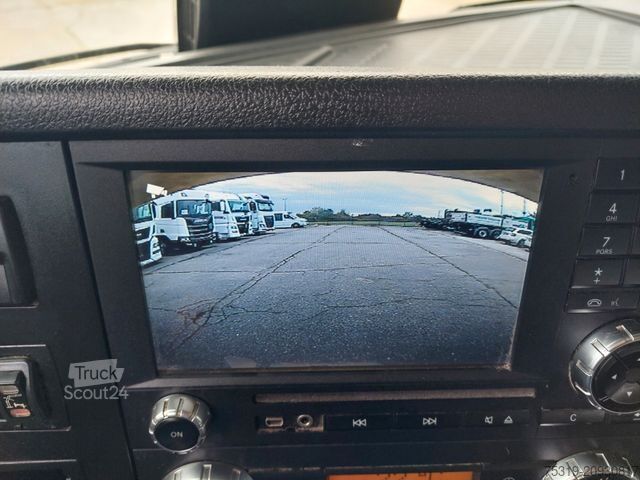 Tovornjak s ploščadjo MERCEDES-BENZ Arocs 2640 6X2 + Hiab XS 477 Hipro