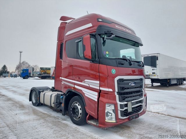 Nagy térfogatú nyergesvontató FORD F-Max 1850 LL