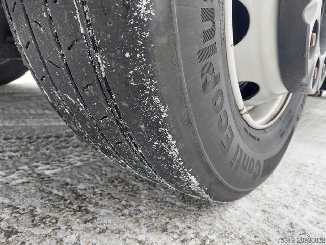 Nagy térfogatú nyergesvontató FORD F-Max 1850 LL