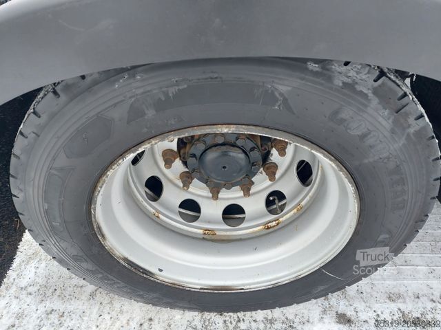 Nagy térfogatú nyergesvontató FORD F-Max 1850 LL