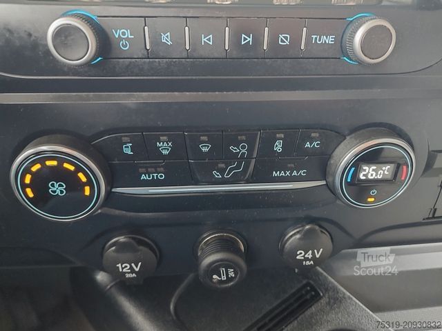 Nagy térfogatú nyergesvontató FORD F-Max 1850 LL