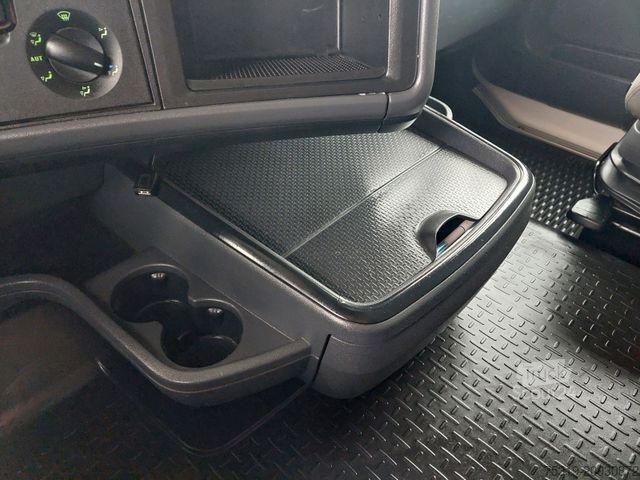 Autocamion greu SCANIA R 440 LA6X2/4MNA