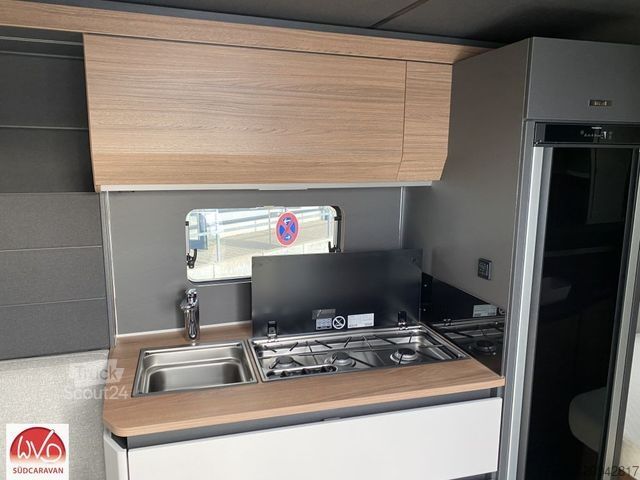 Rulotă KNAUS Azur 500 FU