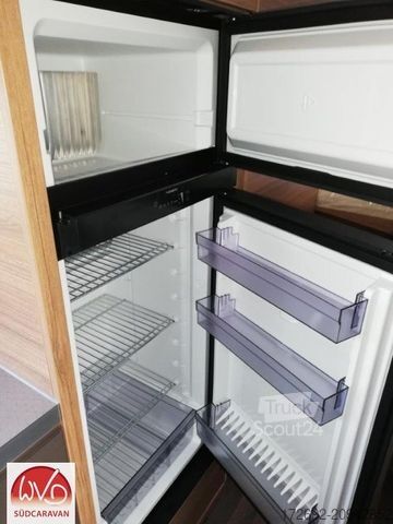 Alkoven karavan WEINSBERG CaraHome 650 DG