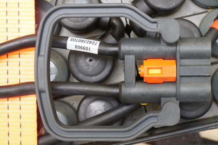  HAWKER 24 Volt 2 PzV 162 Ah