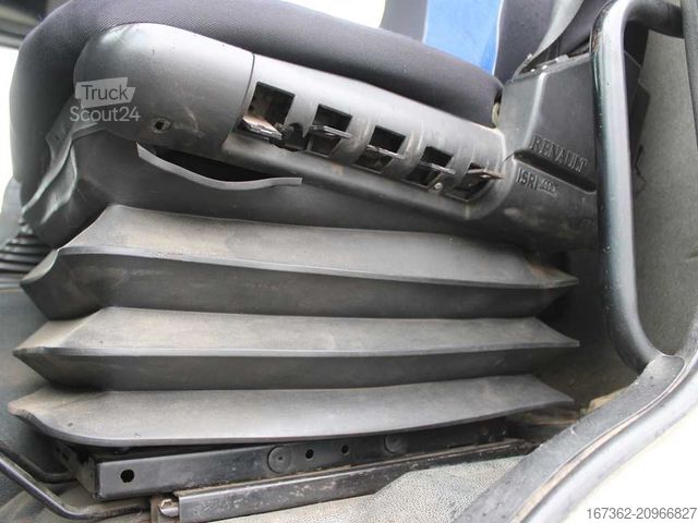 Ciężarówka z płaską platformą RENAULT Kerax 260.19, EURO 2, SIDEWALLS, CRANE HIAB 112