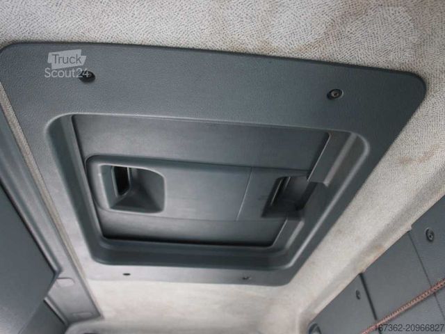 Ciężarówka z płaską platformą RENAULT Kerax 260.19, EURO 2, SIDEWALLS, CRANE HIAB 112