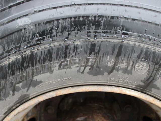 Ciężarówka z płaską platformą RENAULT Kerax 260.19, EURO 2, SIDEWALLS, CRANE HIAB 112