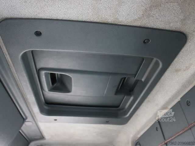 Autokran RENAULT Kerax 260.19, EURO 2, SIDEWALLS, CRANE HIAB 112