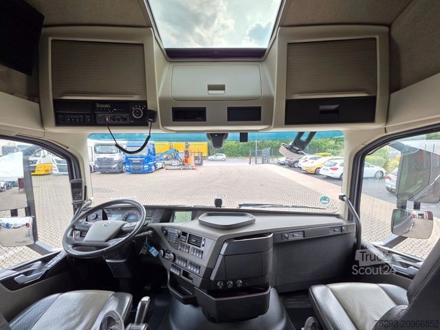 Standardowy ciągnik siodłowy VOLVO FH 540 / Retarder /Alu-Felgen /Kipphydraulik /TV