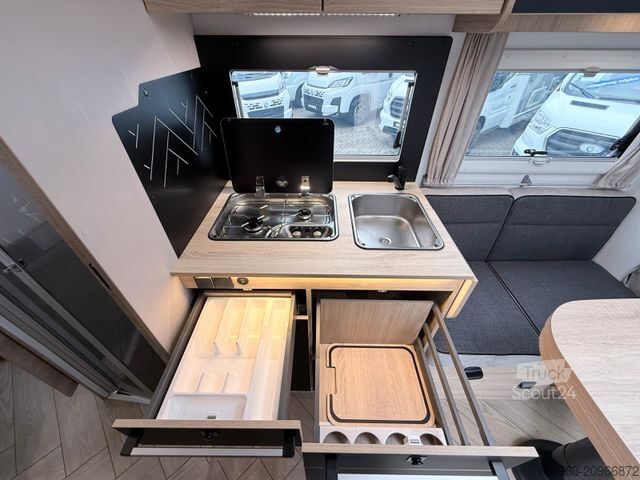 Daļēji integrēta kemperis CHAUSSON 788 Titanium Line `26 ~ MESSE PREISE SICHERN